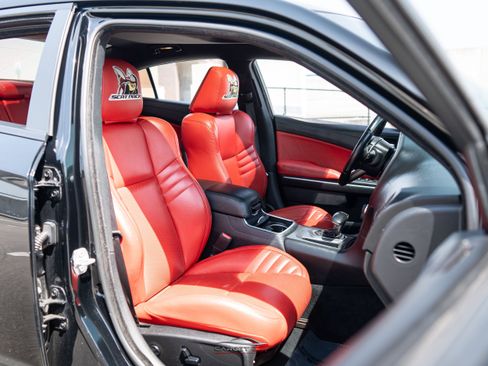 Used 2020 Dodge Charger Scat Pack RWD image 17