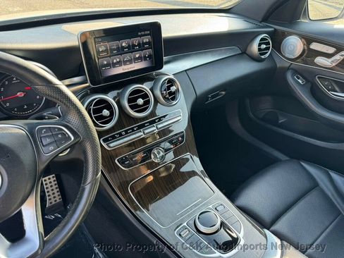 Used 2018 Mercedes-Benz C 300 4MATIC Sedan image 23