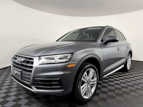 Used 2018 Audi Q5 2.0T Premium Plus w/ Premium Plus Package AWD/4WD image 2