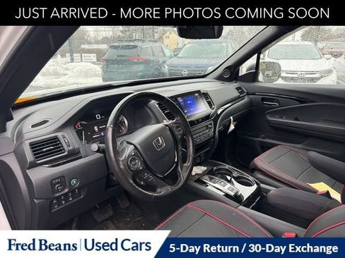 Used 2023 Honda Ridgeline Black Edition image 3
