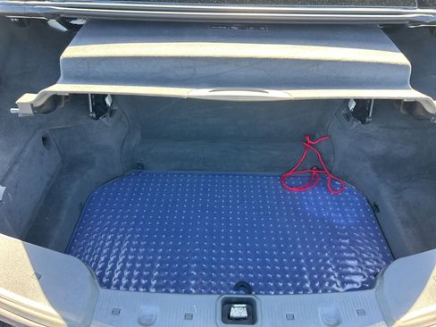 Used 2011 Mercedes-Benz SL 550 image 6