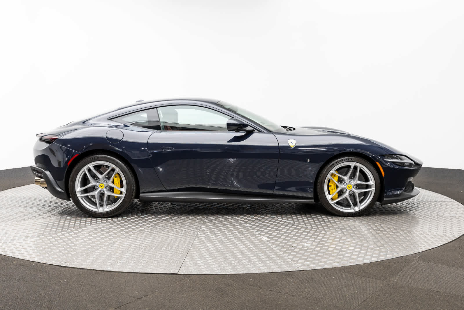 Used 2021 Ferrari Roma RWD image 57