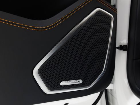 Used 2024 Lamborghini Urus S image 63