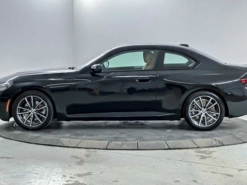 Used 2025 BMW 230i Coupe w/ Premium Package image 5