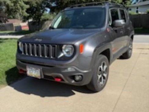 Used 2020 Jeep Renegade Trailhawk w/ Premium Leather Group AWD/4WD image 6