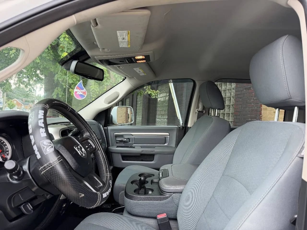 Used 2018 RAM 2500 SLT AWD/4WD image 17
