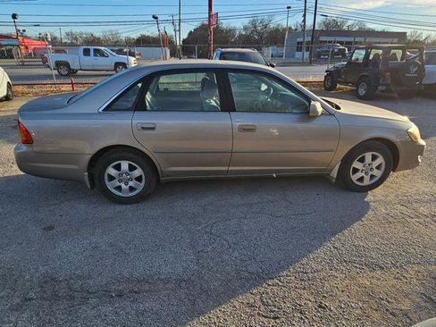 Used 2002 Toyota Avalon XL image 8