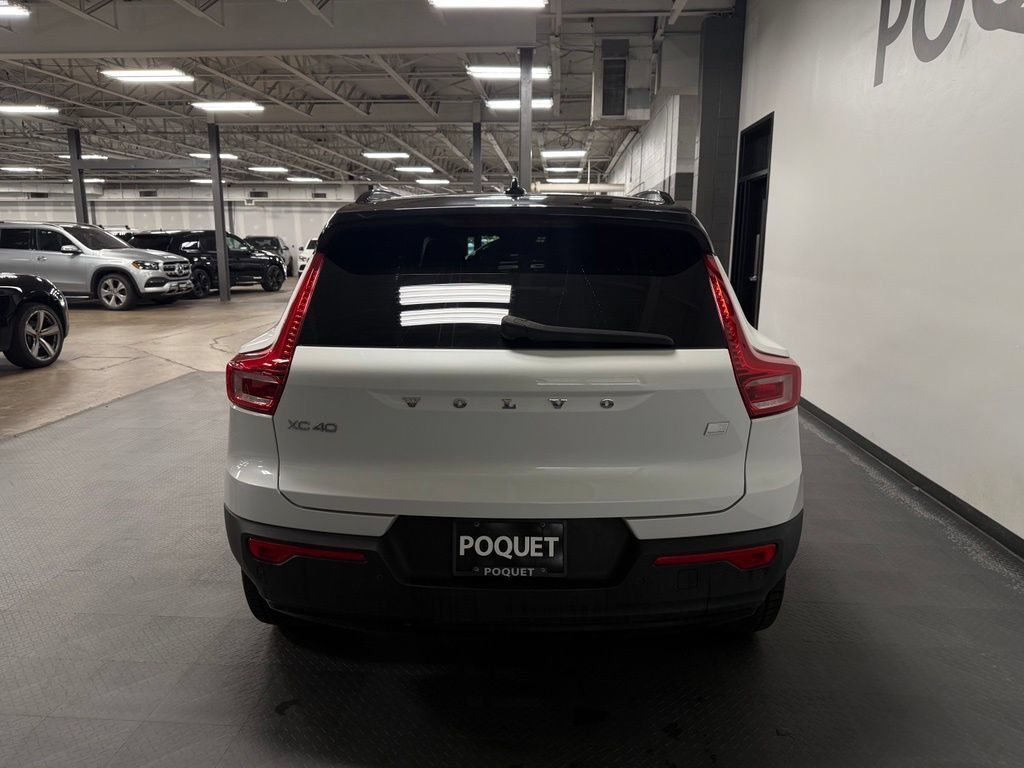 Used 2021 Volvo XC40 P8 Recharge w/ Climate Package AWD/4WD image 5