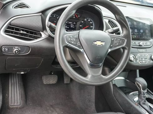 Used 2023 Chevrolet Malibu LT FWD image 7