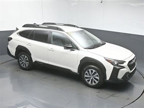 Certified 2025 Subaru Outback Premium w/ Popular Package #1A image 42