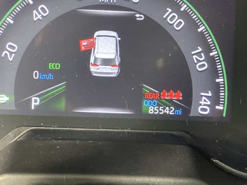 Used 2023 Toyota RAV4 LE AWD/4WD image 19