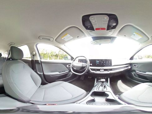 Used 2025 Kia K4 LXS image 41