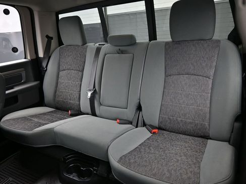 Used 2018 RAM 1500 Big Horn image 25