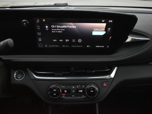 Used 2024 Buick Envista Preferred w/ Convenience I Package image 22