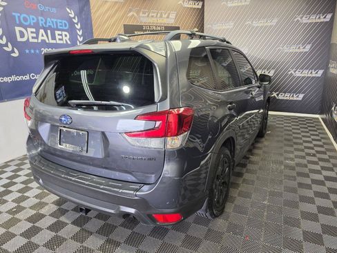 Used 2021 Subaru Forester Premium AWD/4WD image 7