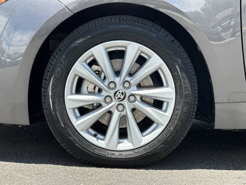 Used 2024 Toyota Corolla SE w/ SE Package FWD image 22