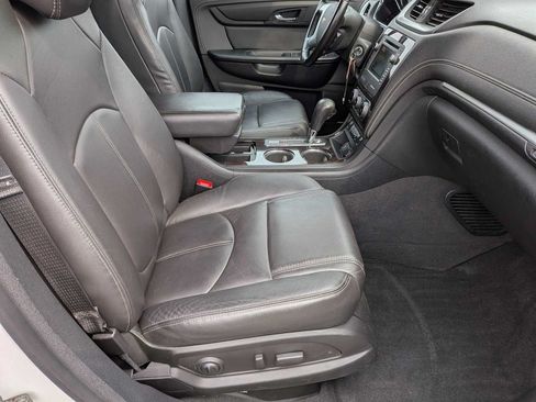 Used 2017 Chevrolet Traverse LT AWD/4WD image 20