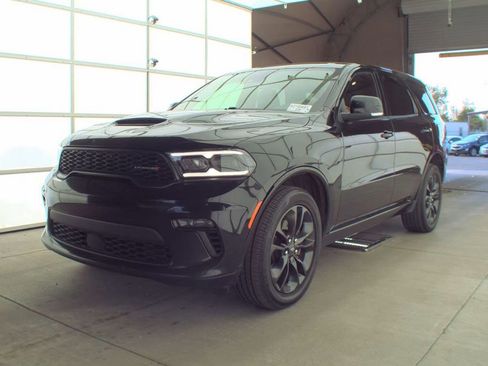 Used 2022 Dodge Durango GT image 2