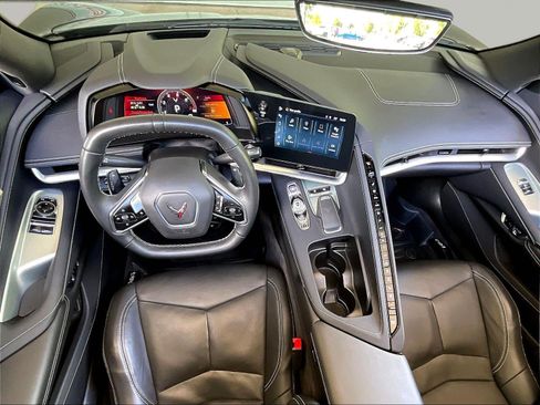 Used 2024 Chevrolet Corvette Stingray Preferred Cpe w/ Z51 Performance Package RWD image 7