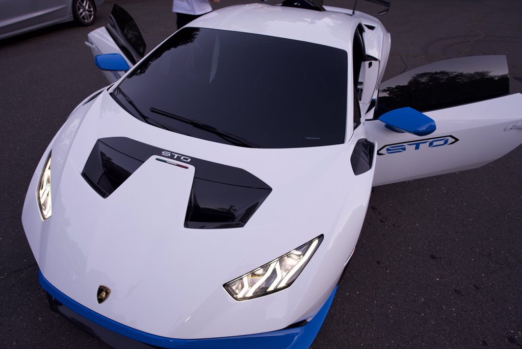 Used 2022 Lamborghini Huracan STO RWD image 48