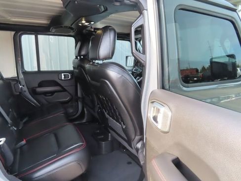 Used 2021 Jeep Wrangler Unlimited Rubicon w/ Xtreme Recon 35" Tire Package image 28