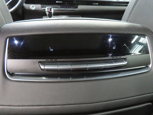 Used 2023 Cadillac Escalade ESV Sport image 12