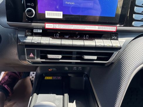 Used 2026 Toyota Camry SE FWD image 25