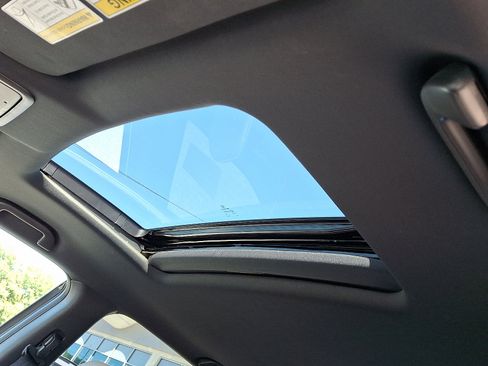 Used 2023 Honda Passport EX-L image 15