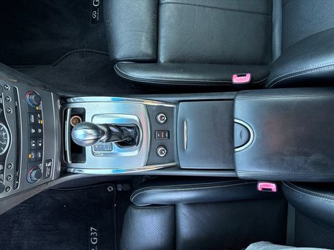 Used 2011 INFINITI G37 x Sedan w/ Premium Pkg AWD/4WD image 36
