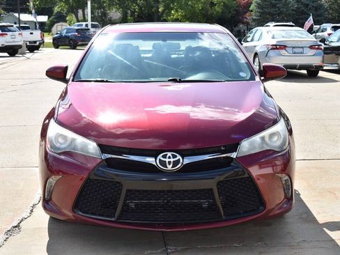 Used 2017 Toyota Camry XSE w/ Moonroof Package FWD image 8