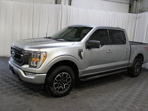 Used 2022 Ford F150 XLT w/ Equipment Group 302A High image 3