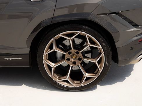 Used 2023 Lamborghini Urus Performante AWD/4WD image 22