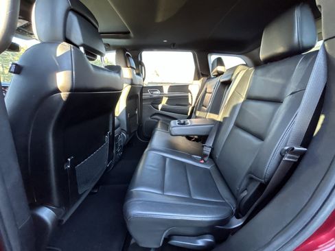 Used 2019 Jeep Grand Cherokee Limited image 39