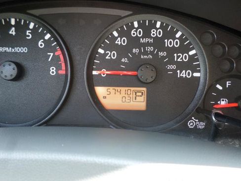 Used 2020 Nissan Frontier SV image 17