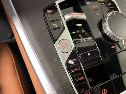 New 2026 BMW X5 sDrive40i w/ Climate Comfort Package image 10