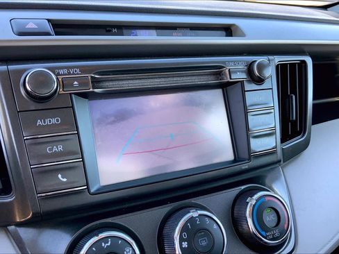 Used 2015 Toyota RAV4 LE image 24