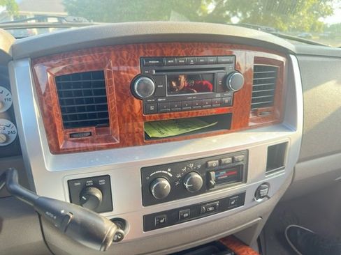 Used 2007 Dodge Ram 2500 Truck Laramie AWD/4WD image 17