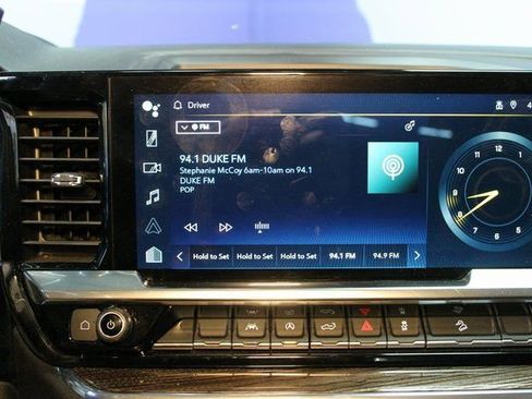 Used 2023 Chevrolet Silverado 1500 LT image 25