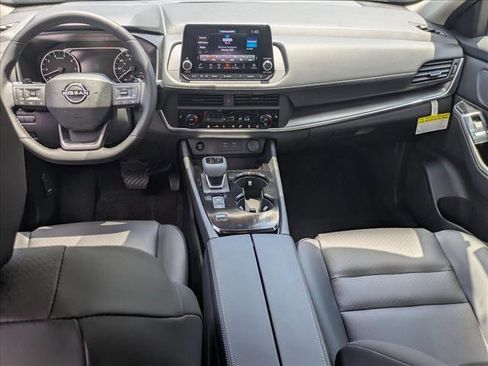 New 2026 Nissan Rogue SV FWD image 13