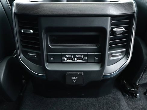 Used 2025 RAM 1500 Laramie RWD image 32