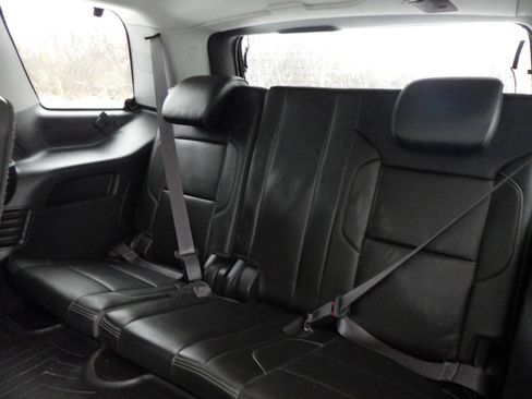 Used 2015 GMC Yukon Denali AWD/4WD image 12