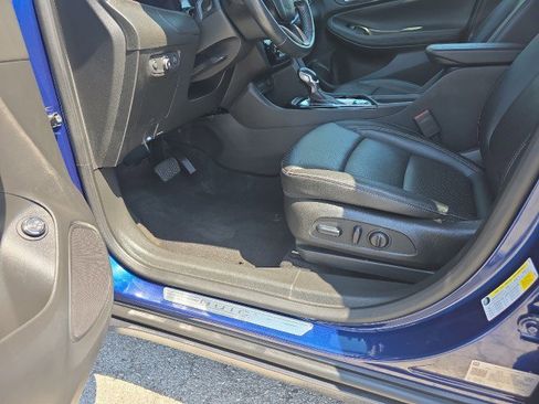 Used 2023 Buick Encore GX Essence w/ Experience Buick Package FWD image 18