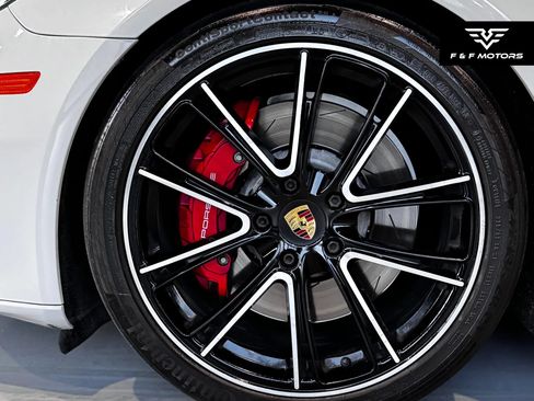 Used 2020 Porsche Panamera GTS w/ Premium Package Plus AWD/4WD image 19