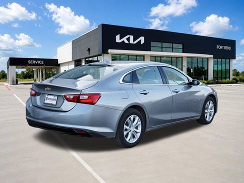 Used 2024 Chevrolet Malibu LT FWD image 5
