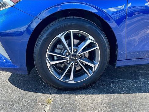 Used 2023 Kia Forte LXS FWD image 8
