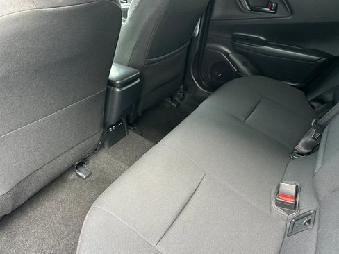 Used 2026 Toyota Prius Plug-In Hybrid image 12