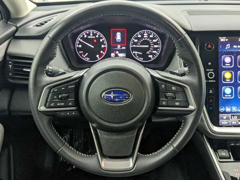 Certified 2025 Subaru Outback Premium AWD/4WD image 18