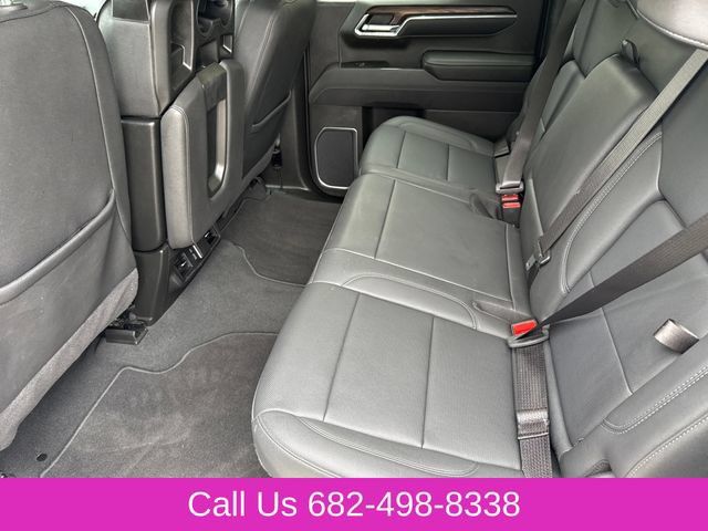 Used 2025 GMC Sierra 1500 SLT AWD/4WD image 17