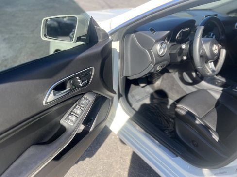 Used 2018 Mercedes-Benz CLA 250 4MATIC image 7