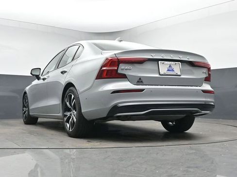 Used 2025 Volvo S60 B5 Plus FWD image 38